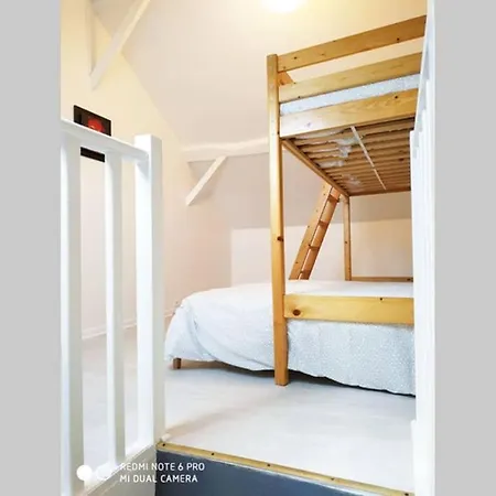 Maison Montfermeilloise Entre Paris Et Disneyland Hébergement de vacances *